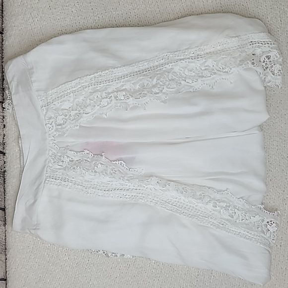 Goa Beachwear by Japna Tulip Crop Pants with Crochet Lace Detail in White - Picture 8 of 17